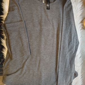 Yogalicious slit back grey longsleeve